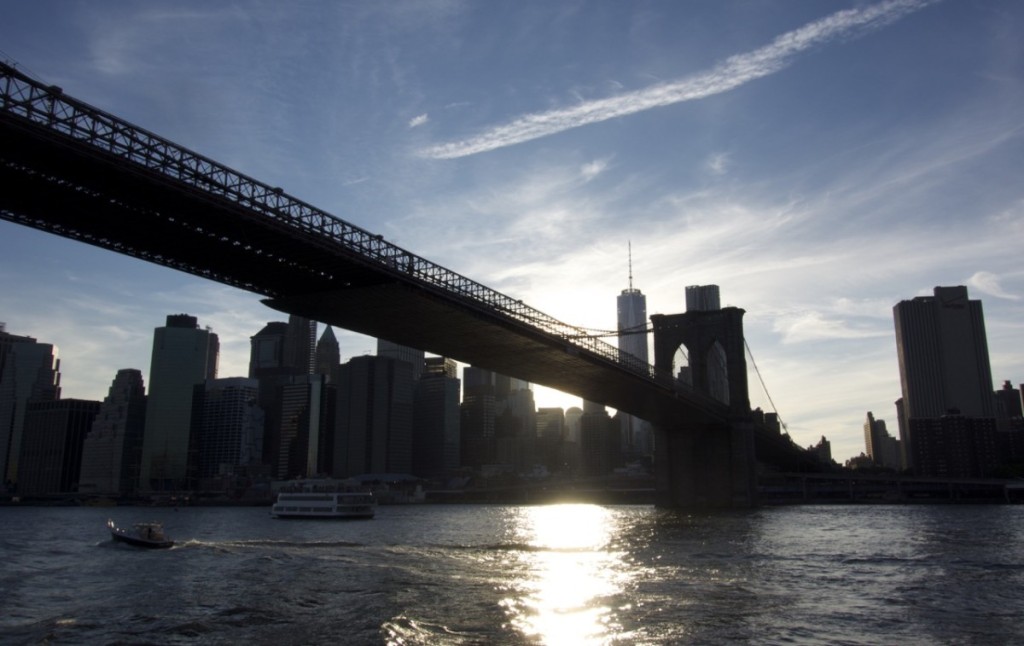 ... and it's important landmarks, like the Brooklyn Bridge.